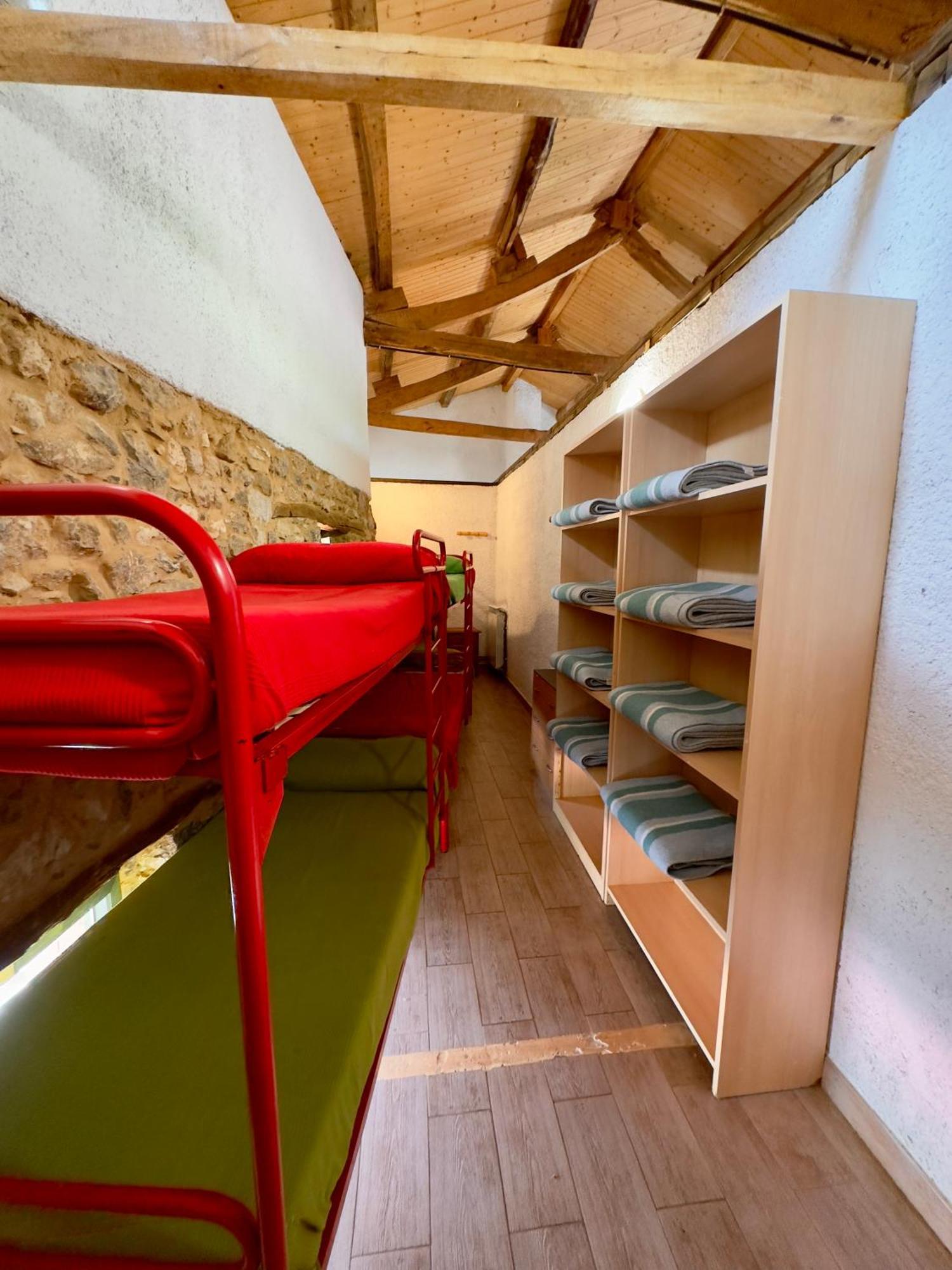 Albergue Valle De Arbas Кубильяс-де-Арбас Экстерьер фото
