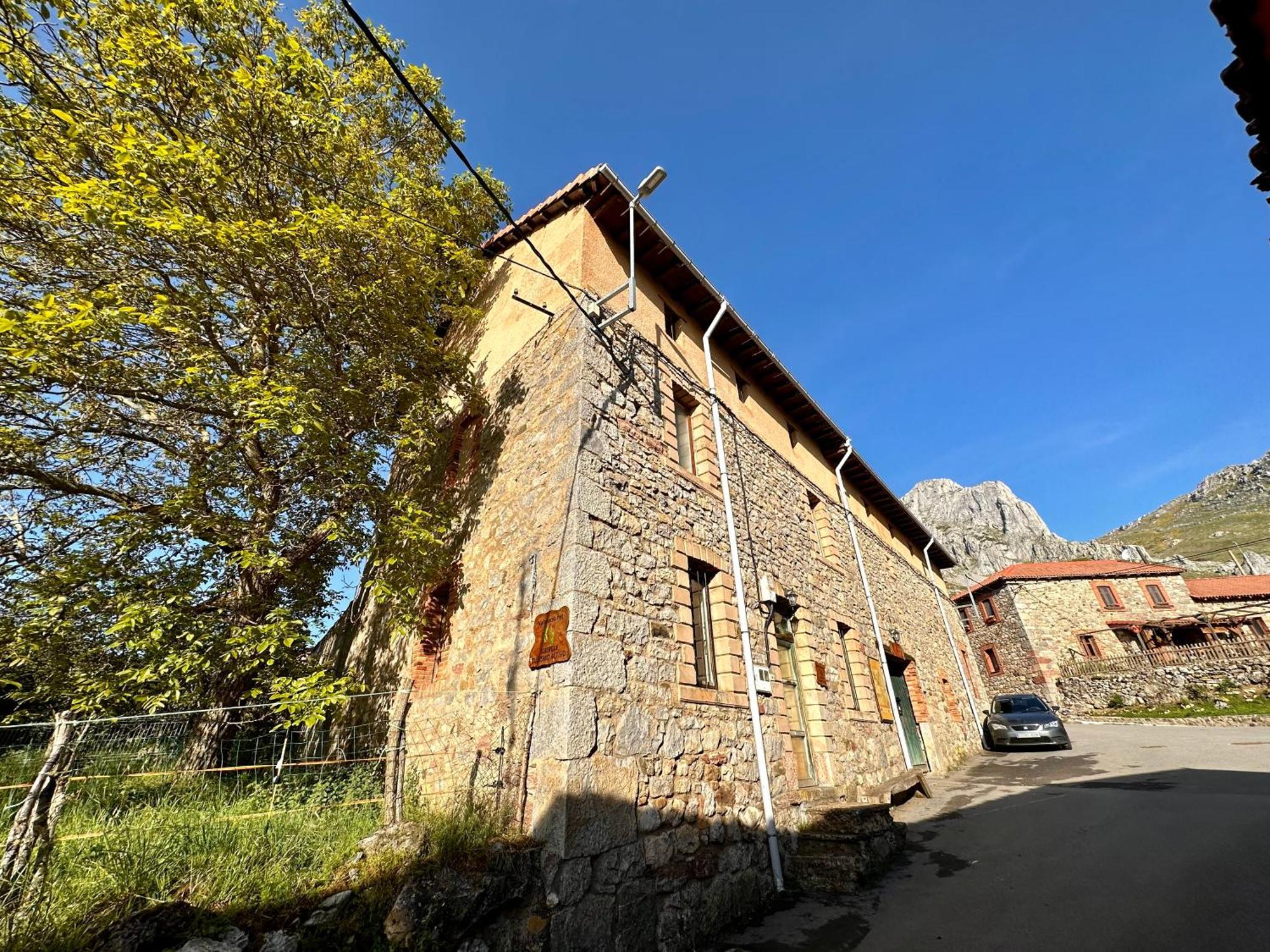 Albergue Valle De Arbas Кубильяс-де-Арбас Экстерьер фото